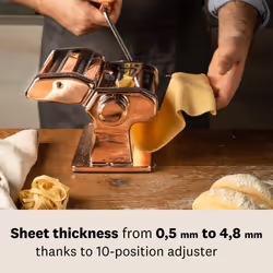 MARCATO Made in Italy Atlas 150 Classic Manual Pasta Maker Machine  Chrome Steel. Makes Lasagna  Fettuccine & Tagliolini .
