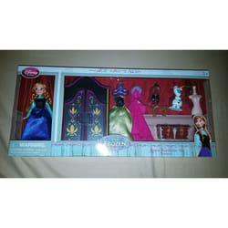 Disney Frozen Anna Mini Doll Wardrobe Play Set 5 1/2" Doll With Olaf
