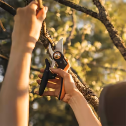 Fiskars Plus PowerLever P721 pruning shears Bypass Black, Orange - Additional view 3