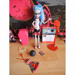 Monster High Ghoulia Yelps Physical deaducation by Mattel