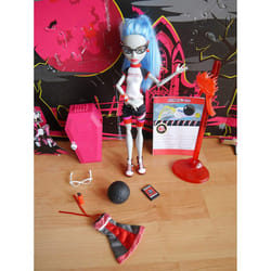 Monster High Ghoulia Yelps Physical deaducation by Mattel