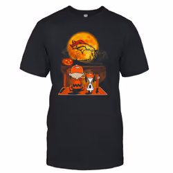 Snoopy And Charlie Brown Denver Broncos Sitting Under Moon Halloween 2023 T-shirt - XXL