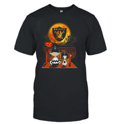 Snoopy And Charlie Brown Las Vegas Raiders Sitting Under Moon Halloween 2023 T-shirt - XL