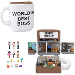 Polly Pocket x The Office Compact Playset 6 Character Dolls and 9 Accessories, Collectible Partnership Toy, Coffee Mug Exterior, JCC19