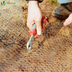 VOUNOT Chicken Wire Mesh, Metal Animal Fence, 13mm Holes, 1m x 50m, PVC Coated Green - Additional view 5