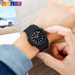 SKMEI Fashion Men Watches Simple Quartz Wristwatches 50M Waterproof Outdoor Sport Watch - Black
