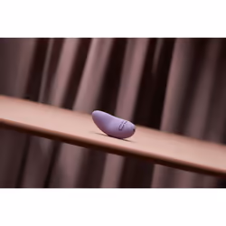 LELO LILY 3 Polar Green - Silent Clitoral Vibrator - Calm Lavender - Additional view 4