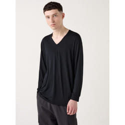 Uniqlo Japan HeaTTech V Neck T  9 4 sleeVes - 09 BLACK/S