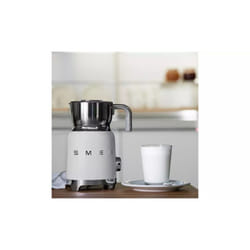 Smeg 600ml 50's Style Retro Milk Frother - White
