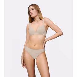Triumph Body Make-Up Illusion, Natural, 46 - Additional view 5