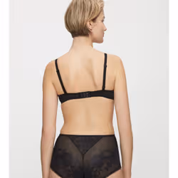 Triumph Wild Rose Sensation, 33% Polyamide, 53% Polyester, 14% Elastane, Black, 70F - Additional view 3