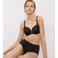Triumph Wild Rose Sensation, 33% Polyamide, 53% Polyester, 14% Elastane, Black, 70F - Additional view 5
