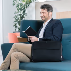 BASE XX D31794 laptop case 35.8 cm (14.1") Briefcase Black - Additional view 7