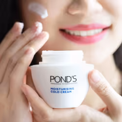POND'S Moisturing Cold Cream For soft, Moisturise, glowing skin 100ml
