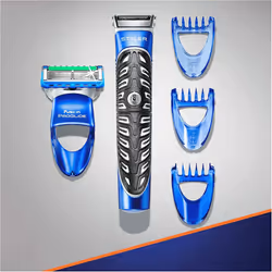 Gillette Fusion ProGlide Styler 3-in-1 Waterproof Trimmer for Man, Achieve Any Facial Hair Style with Three Exchangeable Combs (2 mm, 4 mm, 6 mm)