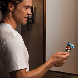 Gillette Fusion5 ProGlide Razor for Men With 4 Blades