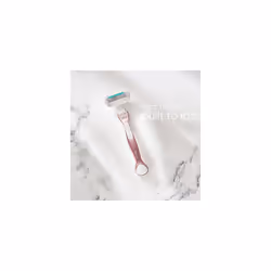 Gillette Venus Deluxe Smooth Sensitive Women's Razor + 3 Razor Blade Refills, with Rose Gold Metal Handle, Lubrastrip with A Touch of Aloe Vera