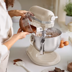 KitchenAid 5KSM60SPXBAC mixer Stand mixer 325 W Almond, Cream