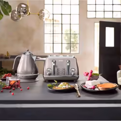 De’Longhi Icona Metallics 6 4 slice(s) 1800 W Pink