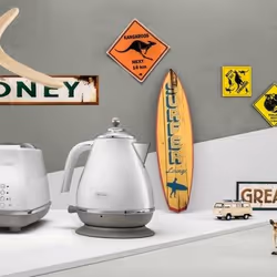 De’Longhi Icona Capitals electric kettle 1.7 L 2000 W White