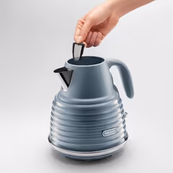 De’Longhi Scolpito electric kettle 1.5 L Blue