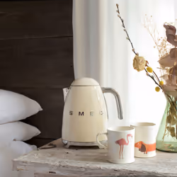Smeg KLF03CRUK electric kettle 1.7 L 3000 W Cream - Additional view 5