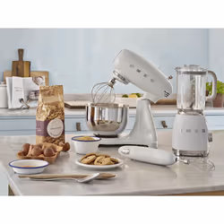 Smeg BLF01WHUK blender Tabletop blender 800 W White