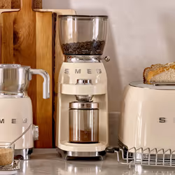 Smeg Coffee Grinder Cream CGF01CREU - Additional view 6