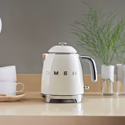 Smeg KLF05CRUK electric kettle 0.8 L 1400 W Cream - Additional view 6