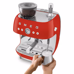 Smeg 50's Style Espresso Coffee Machine EGF03RDEU Red - Additional view 5