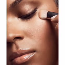 Fenty Beauty PRECISION CONCEALER BRUSH 180
