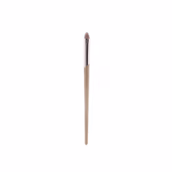 Fenty Beauty by Rihanna Precise Definition Eyeshadow Brush 220