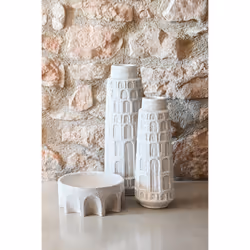 Fijalo Meti_JR209392 vase Resin White