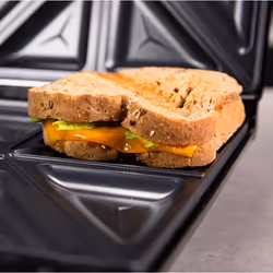 Cecotec 03111 sandwich maker 1500 W Black - Additional view 4