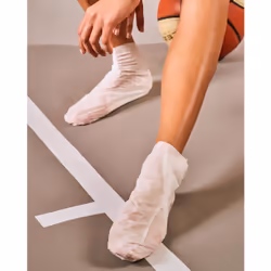 Iroha Nature Peach Repairing Foot Mask Socks 2 x 9 ml - Additional view 4
