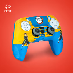 FR-TEC PS5 Demon Slayer Combo Pack Tanjiro - DSPS5CPTAN