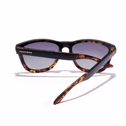 One Colt polarized #Black Carey Gray