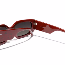 Trendset #Red Marble Black