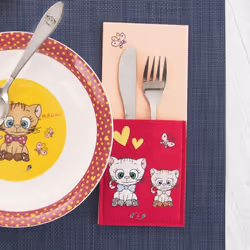 Child-friendly cutlery case in felt with a cat motif