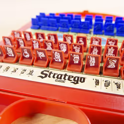 Stratego Compact