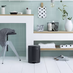 Brabantia Pedal Bin newIcon Round Black - Additional view 4