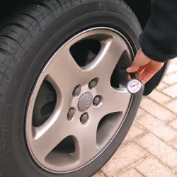 CARPOINT 0623403 Compressed Air Tyre Gauge / -Filler 0.5 3.5