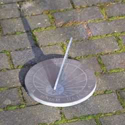 Esschert Design LS002 sun clock