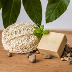 Gamila Secret Spearmint Sparkle Soap 115g