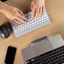 R-Go Tools Ergonomic keyboard R-Go Compact Break, compact keyboard with break software, QWERTY (UK), Bluetooth, white