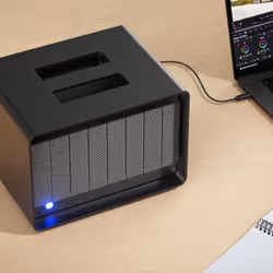 LaCie 8big Pro5 disk array 64 TB Desktop Black - Additional view 5