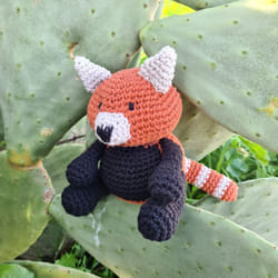 Hoooked Amigurumi DIY Kit W/Eco Barbante Yarn-Red Panda Ling PAK333