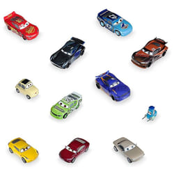 Disney Cars 3 Deluxe Figure Play Set