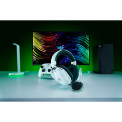 Razer BlackShark V3 Pro Headset Wired & Wireless Head-band Gaming USB Type-A Bluetooth White - Additional view 2