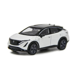 1:64 Scale Nissan Patrol 1998 Y61 Car Model 1:64 Metal Diecast Miniature Ariya X-trail Q50S Q70L QX70S - Ariya White